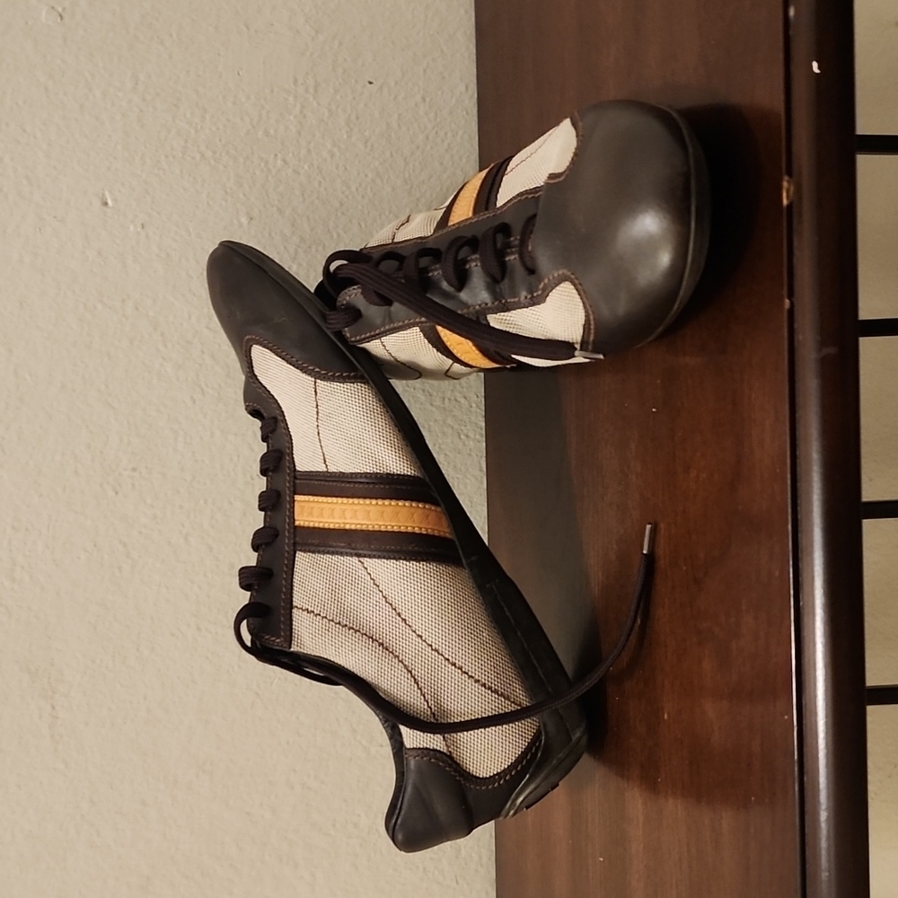 Authentic Louis Vuitton Trainers - image 2